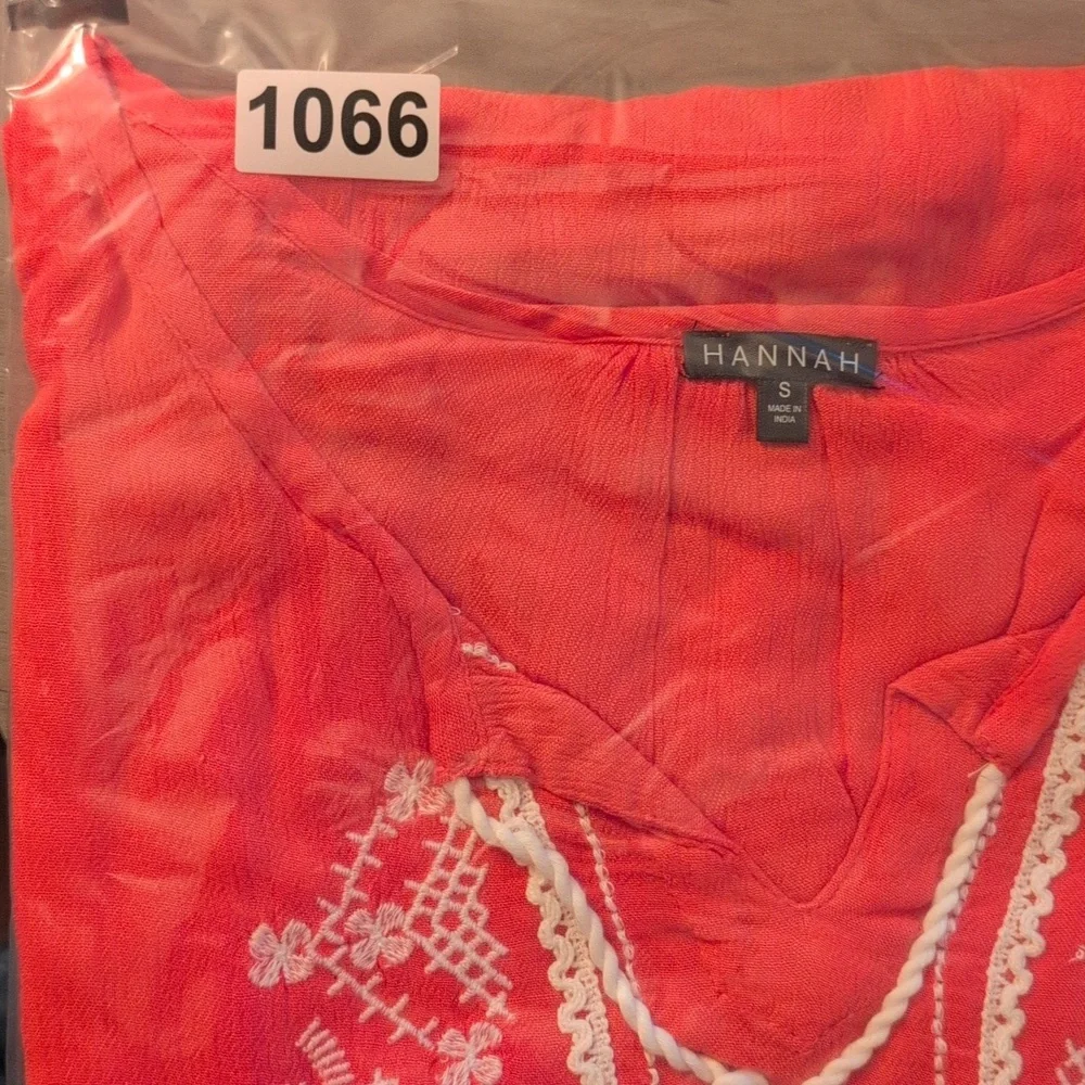 Hannah boho embroidery 3/4 sleeve top‎ coral. New With Tag sz:S